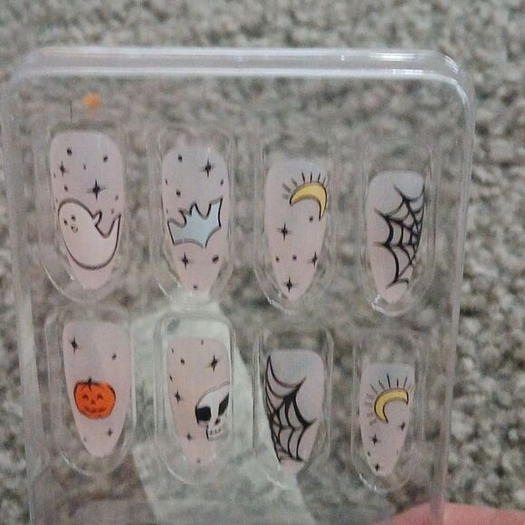 Press on Nails  Halloween   ghosts pumkins, spider webs  NEW - Picture 3 of 4